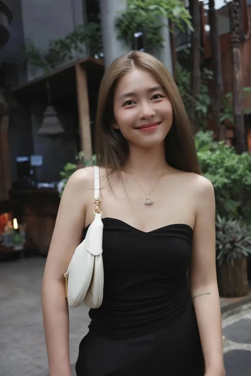 khả ngân 18