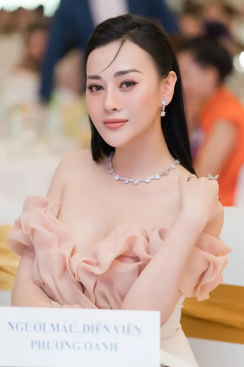  Phương Oanh 45